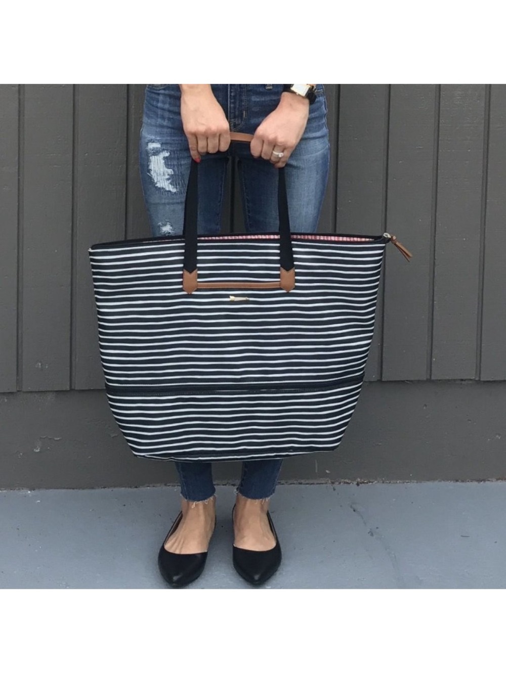Stella & Dot Black & Cream Stripe Day Tripper Tote Bag